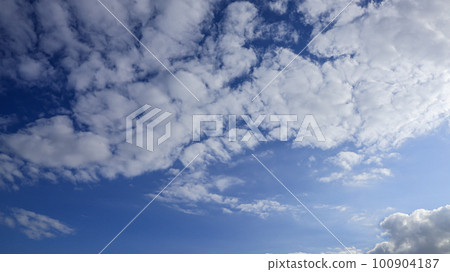 blue sky and white clouds 100904187