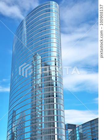 City buildings dyed in the color of the blue sky City buildings dyed in the color of the blue sky 100908137