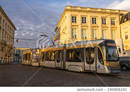 Tram passing in front of Saint-Jacques-sur-Kudenberg church Tram passing in front of Saint-Jacques-sur-Kudenberg church 100908202