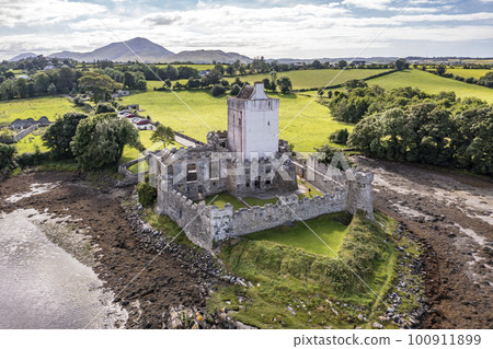 Aerial view of Castle Dow and Sheephaven Bay in Creeslough - County Donegal, Ireland 100911899