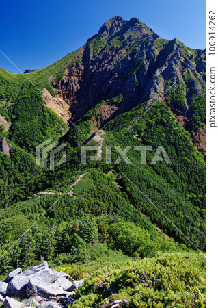 Yatsugatake main peak seen from near Killet · Akkake Yatsugatake main peak seen from near Killet · Akkake 100914262