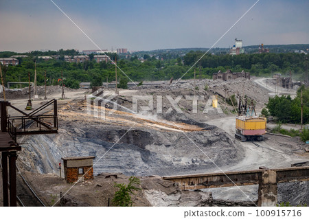 The territory of the metallurgical plant "Tulachermet". Tula, Russia 100915716