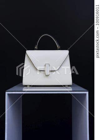 [縱向照片] 白色包 100916011