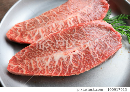 Japanese black beef yakiniku (Missji steak) Japanese black beef yakiniku (Missji steak) 100917913