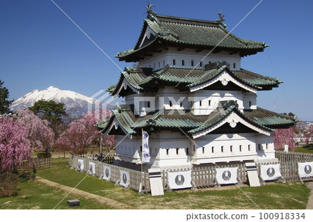 Relocated Hirosaki Castle Honmaru (2021: Hirosaki City, Aomori Prefecture) Relocated Hirosaki Castle Honmaru (2021: Hirosaki City, Aomori Prefecture) 100918334