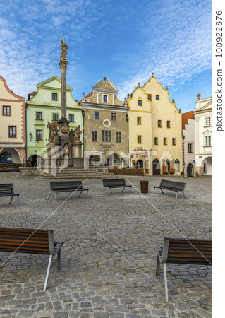 Cesky Krumlov old town, UNESCO site, Southern Bohemia, Czech Republic Cesky Krumlov old town, UNESCO site, Southern Bohemia, Czech Republic 100922876