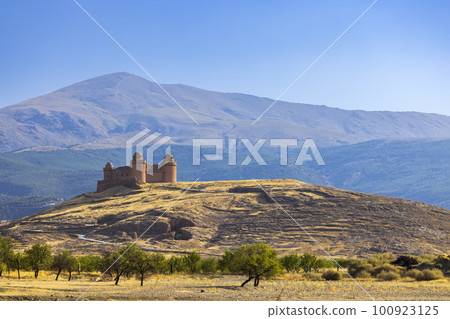 La Calahorra castle with Sierra Nevada, Andalusia, Spain 100923125