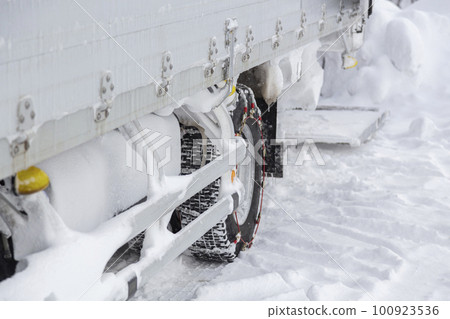 雪國帶鏈條卡車的後輪胎 100923536