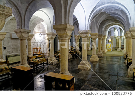 aults under the Worcester Cathedral - Worcestershire, England aults under the Worcester Cathedral - Worcestershire, England 100923776