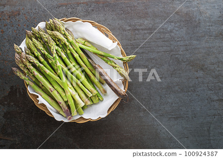 Asparagus Asparagus 100924387