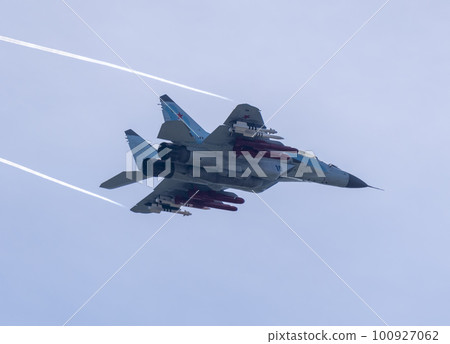 Moscow Russia Zhukovsky Airfield 25 July 2021 Moscow Russia Zhukovsky Airfield 25 July 2021 100927062