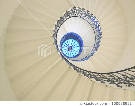 Spiral stairs Spiral stairs 100928931