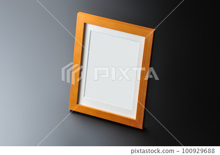 Wooden picture frames/frames (for comp) 100929688
