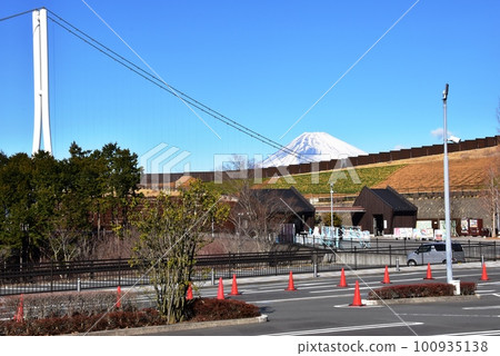 Mishima City Mishima Skywalk South Gate and snow-covered Mt. Fuji Mishima City Mishima Skywalk South Gate and snow-covered Mt. Fuji 100935138