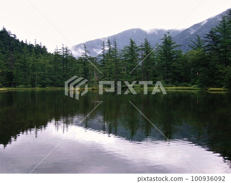 明神池的風景 100936092