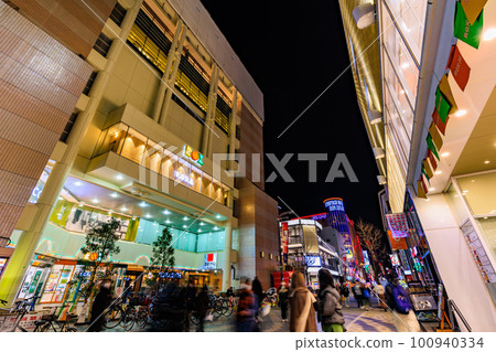 東京、台東區、淺草、六庫百老匯購物街夜間 100940334