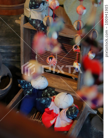 Hina dolls and hanging decorations in an old private house Hina dolls and hanging decorations in an old private house 100941985