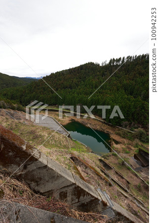 阿瑙奇河大壩 100942253