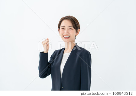 女商人膽量姿勢 100943512