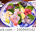 Assorted fresh sushi 100944142
