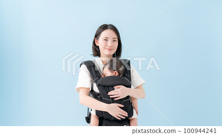 嬰兒抱繩安撫睡眠 100944241