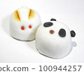 Cute rabbit and panda steamed buns 100944257