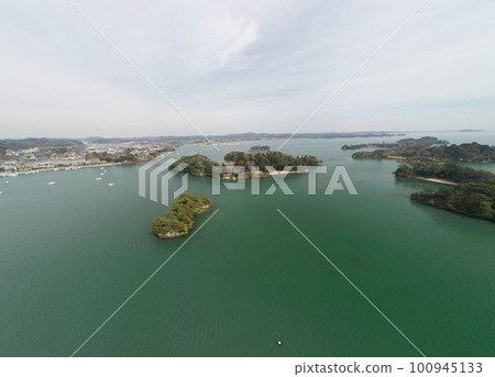 Aerial view of Matsushima in early spring Aerial view of Matsushima in early spring 100945133