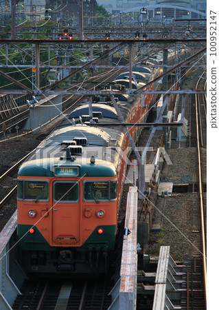 [B] Kosei Line 113系列5700系列（湘南色，有通風機） 100952147