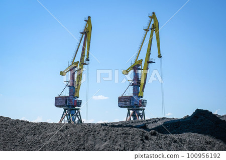 Industrial coal mining. Coal mine. Production of useful minerals 100956192