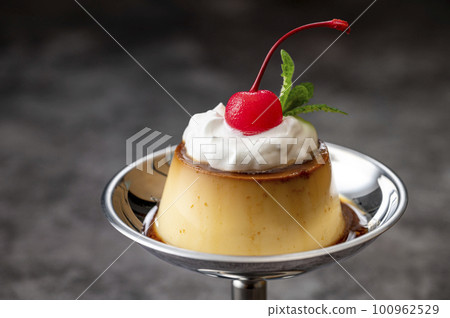 classic pudding classic pudding 100962529