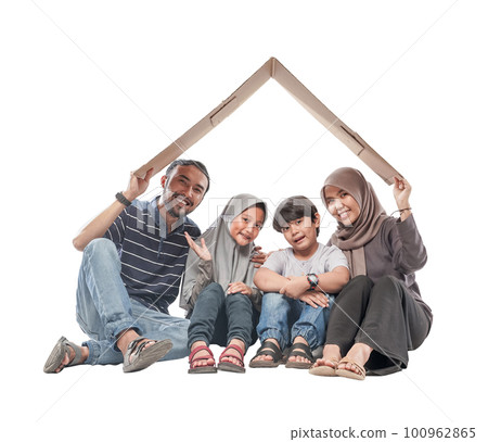 muslim family protection concept making a house gesture muslim family protection concept making a house gesture 100962865