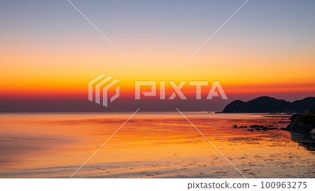 Dusk of Wakasa Bay 100963275