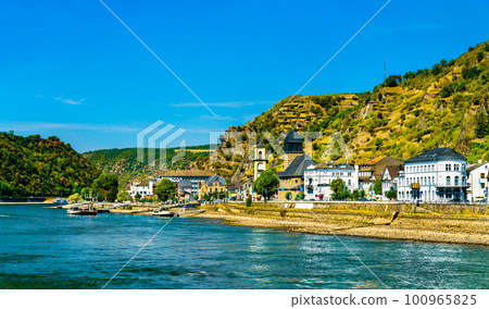 Sankt Goarshausen town in the Upper Middle Rhine Valley. UNESCO world heritage in Germany 100965825