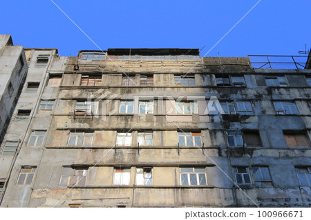 30 Nov 2013 Industrial architecture at Kwun Tong, hong kong 100966671