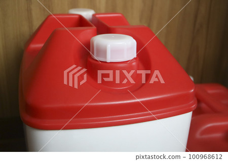 Poly tank for kerosene 100968612