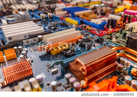 Computer motherboard closeup 100969430