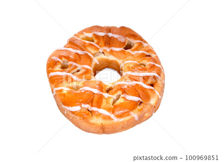 Round apple bread with icing [white background, clipping] 100969851