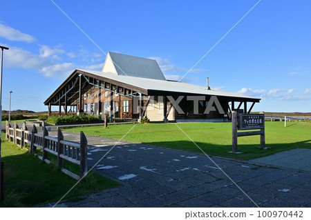 Lake Saroma Wakka Nature Center 100970442