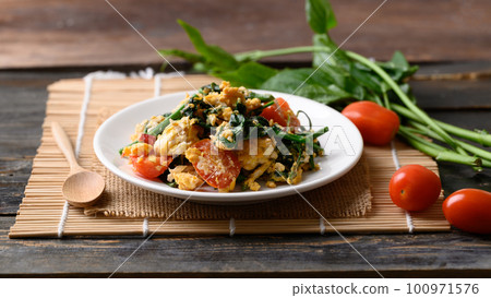 Northern Thai food, Stir fried gurmar leaf (Gymnema inodorum) with egg, Local food 100971576