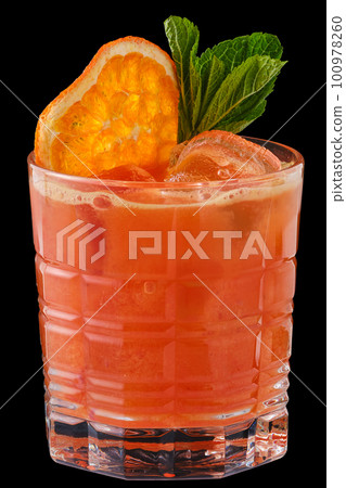 Summer refreshing orange and mint spritz cold cocktail 100978260