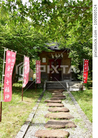 富士河口湖町:金七福神、福祿壽、新綠 富士河口湖町:金七福神、福祿壽、新綠 100980524