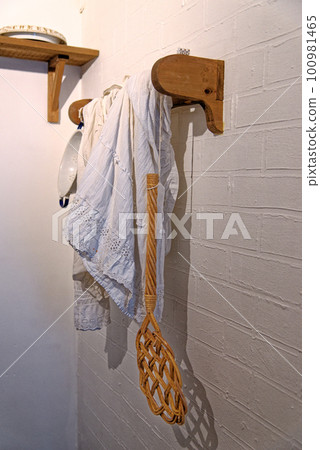 Victorian kitchen at Tudor House Museum Worcester - United Kingdom 100981465