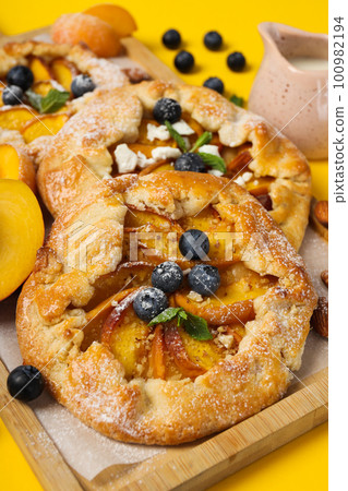 Fruit galette, composition for tasty food concept Fruit galette, composition for tasty food concept 100982194