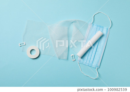 Concept of first aid kit, first aid kit supplies 100982539