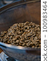 Before roasting coffee beans 100983464