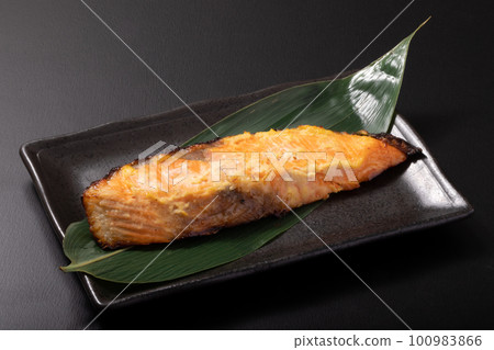 Grilled Coho Salmon with Saikyo Pickles 100983866