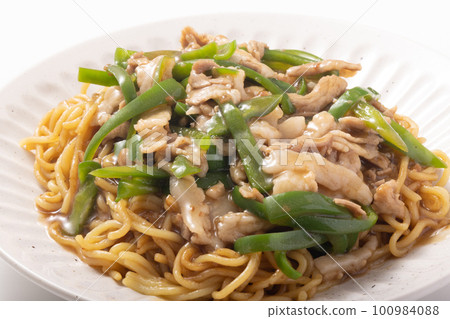 Chinjaolose fried noodles 100984088