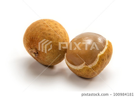 Southeast Asian tropical fruit, longan Southeast Asian tropical fruit, longan 100984181