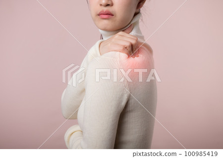 Asian young woman hold her hand on pain neck and injury ache shoulder stress problem muscle. Office syndrome disease, Health care world health day concept. Asian young woman hold her hand on pain neck and injury ache shoulder stress problem muscle. Office syndrome disease, Health care world health day concept. 100985419