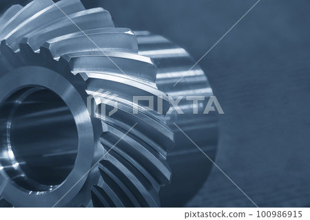 Close up  the spiral bevel gear part in the light blue scene. 100986915